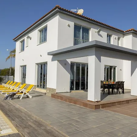 Villa The Ultimate Guide To Renting Your Luxury 4 Bedroom Villa With Private Pool, Larnaca Villa 1398