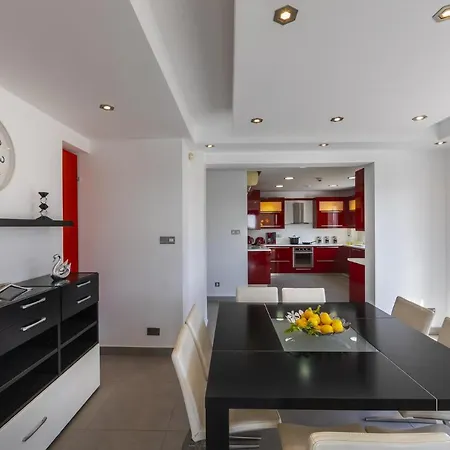 The Ultimate Guide To Renting Your Luxury 4 Bedroom Villa With Private Pool, Larnaca Villa 1398 Villa