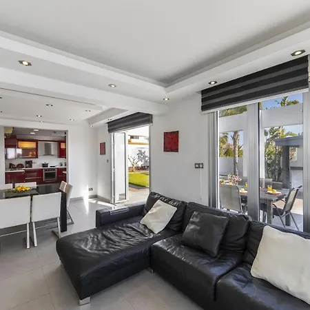 The Ultimate Guide To Renting Your Luxury 4 Bedroom Villa With Private Pool, Larnaca Villa 1398 Voroklini
