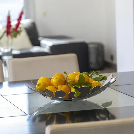 The Ultimate Guide To Renting Your Luxury 4 Bedroom Villa With Private Pool, Larnaca Villa 1398 别墅 沃罗里尼